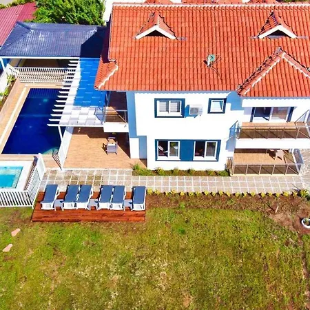 Fethiye'De Muestakil Yuezme Havuzlu 3 Yatak Odali Villa Ali Bey Kargı