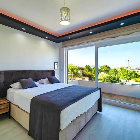Fethiye'De Muestakil Yuezme Havuzlu 3 Yatak Odali Villa Ali Bey ヴィラ